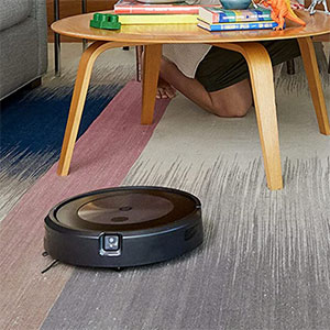 Roomba J7 a Good Robot Vacuum Brand
